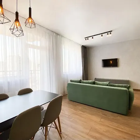 アパート Loft - 43m With Modern Renovation オデッサ